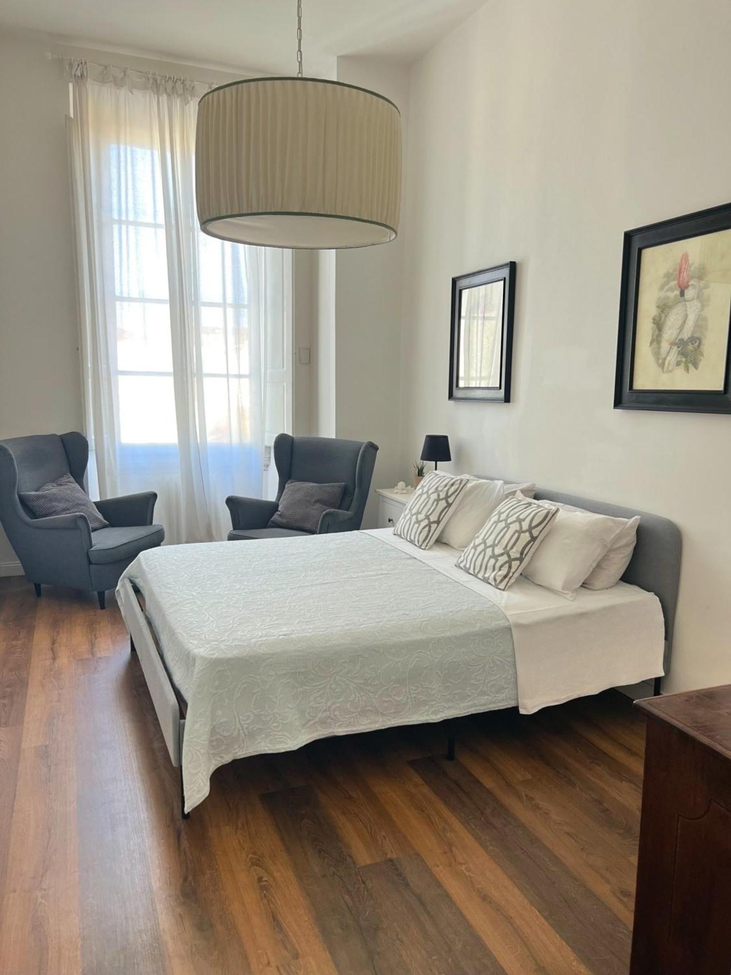 Santa Rosa Florence Apartments 3 Bedrooms - Private Parking Bagian luar foto